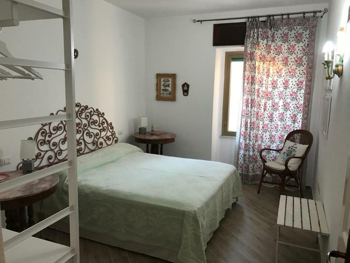 Le 25 Tartarughe Bed & Breakfast Санта Тереза Галура Екстериор снимка