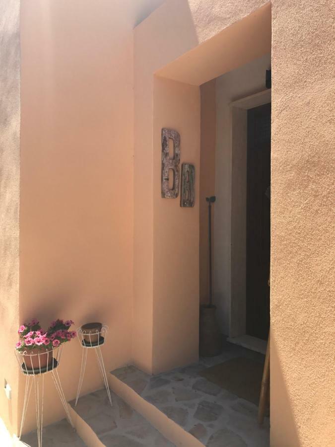 Le 25 Tartarughe Bed & Breakfast Санта Тереза Галура Екстериор снимка