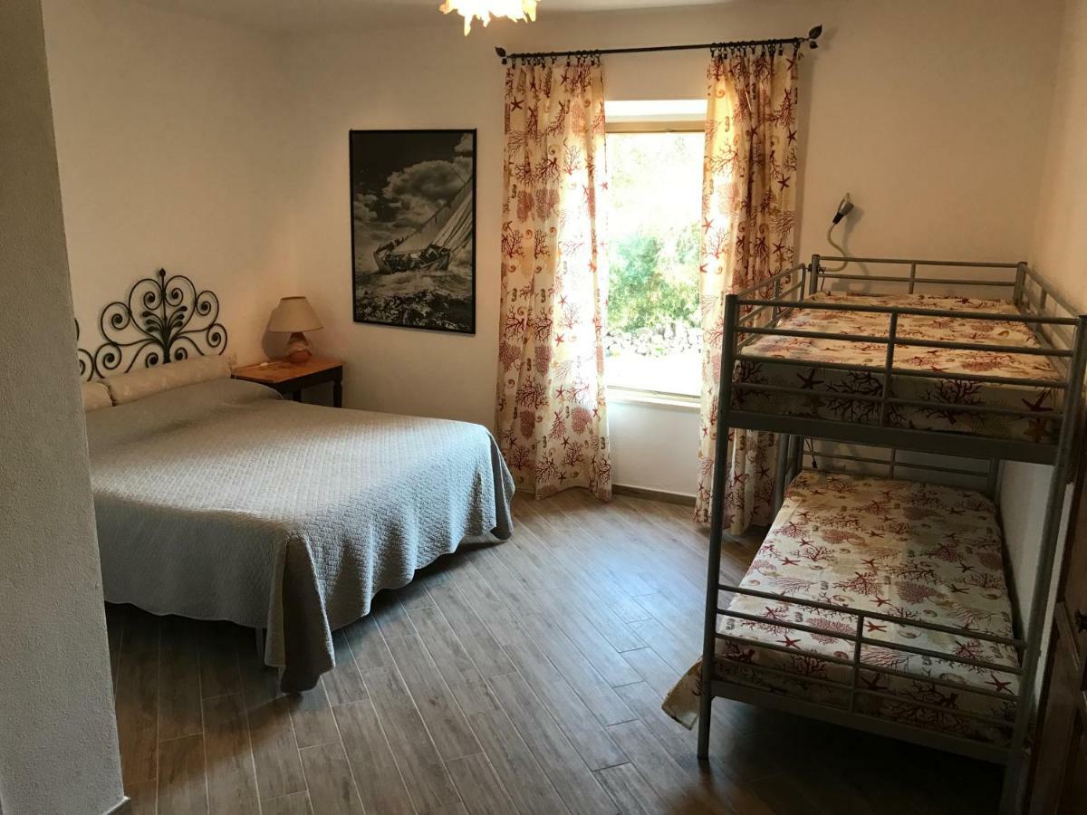 Le 25 Tartarughe Bed & Breakfast Санта Тереза Галура Екстериор снимка